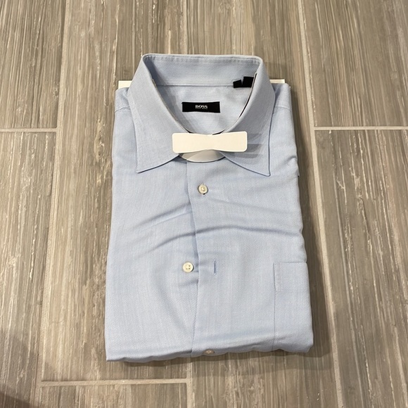 Hugo Boss long Sleeve blue formal button down shirt - Picture 2 of 7